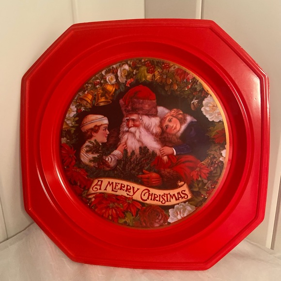 4 Vintage 1980s St Nick Dinner plastic Plate Merry Christmas Victorian Portrait - Picture 3 of 15